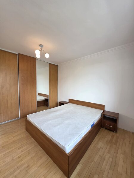 Calea 13 Septembrie, Marriott, apartament 3 camere, 700 eur.