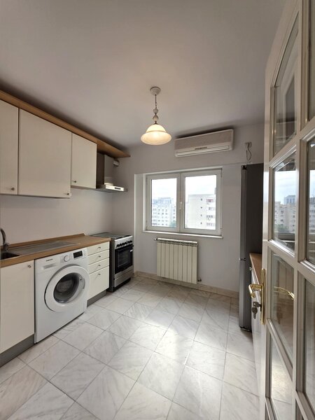 Calea 13 Septembrie, Marriott, apartament 3 camere, 700 eur.